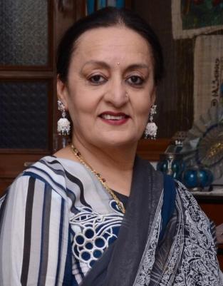 Dolly Ahluwalia