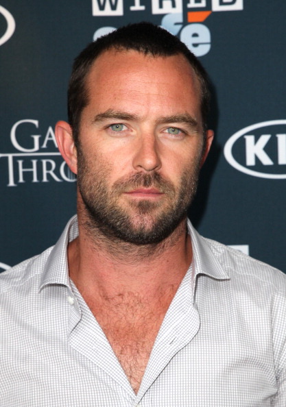 Sullivan Stapleton