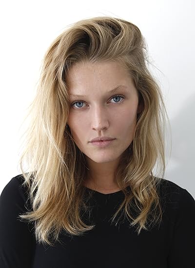 Toni Garrn